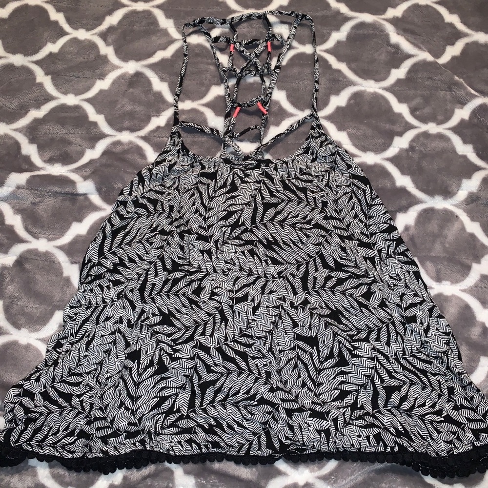 Aero black and white tank with pink detail size S